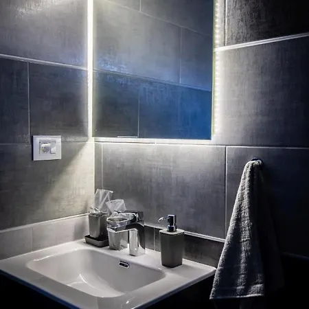 Apartman Gray Brick *