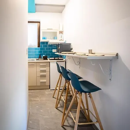 Gray Brick Apartment *